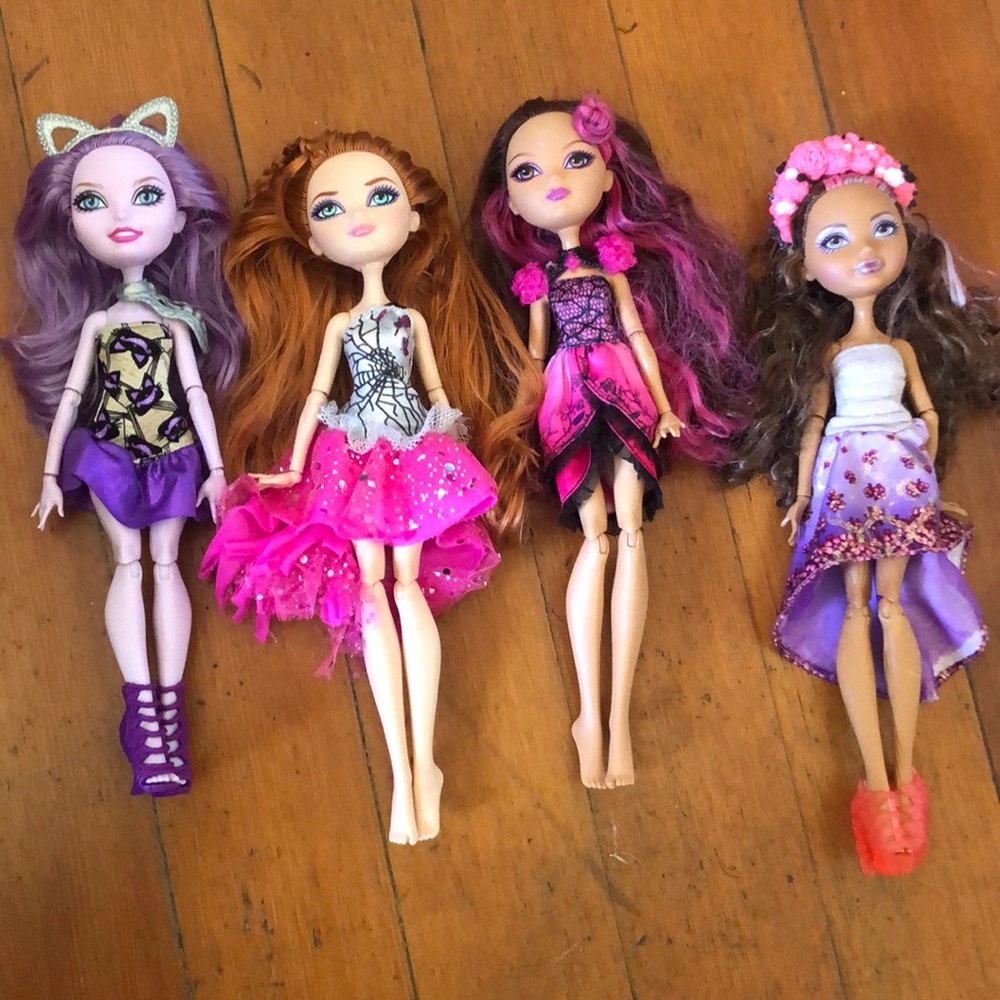 Ever after high dolls